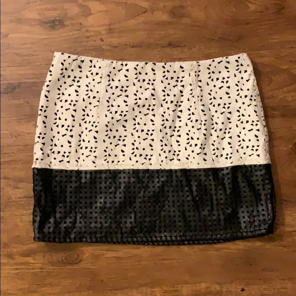Lush black and white mini skirt
